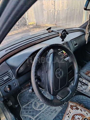 Mercedes C 280 1994, 260,000 km - 2.8 l - Gəncə