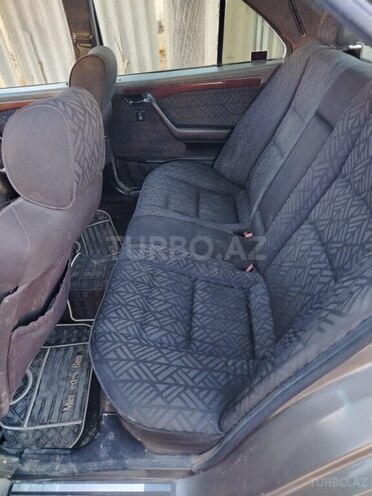 Mercedes C 280 1994, 260,000 km - 2.8 l - Gəncə