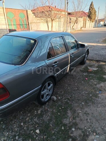 Mercedes C 280 1994, 260,000 km - 2.8 l - Gəncə