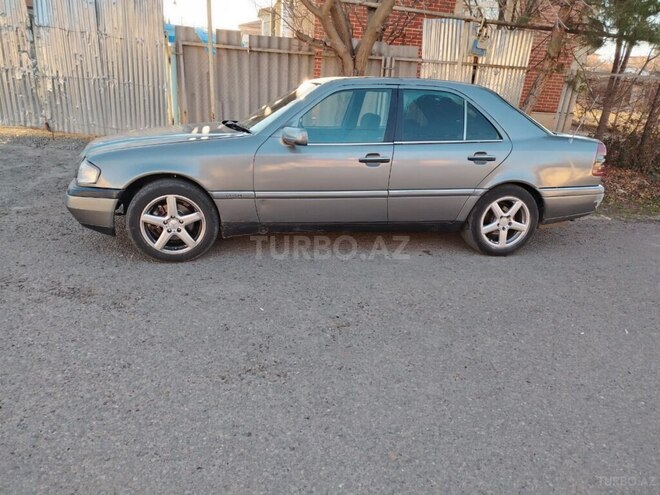 Mercedes C 280 1994, 260,000 km - 2.8 l - Gəncə