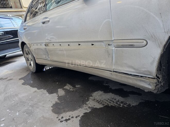 Mercedes C 200 2006, 380,000 km - 2.0 л - Bakı