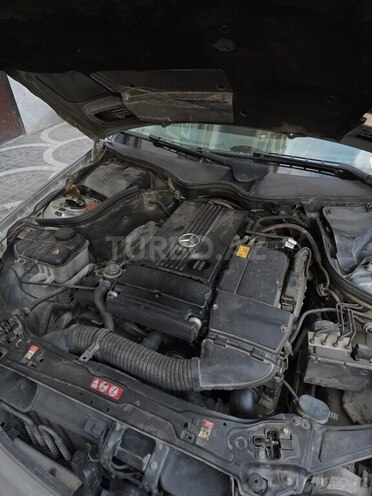 Mercedes C 200 2006, 380,000 km - 2.0 л - Bakı