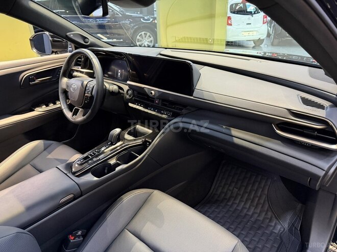 Toyota Crown-11