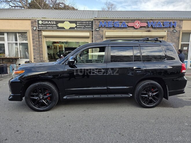 Toyota Land Cruiser-14