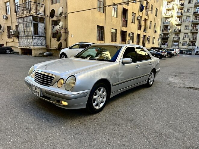 Mercedes E 240 2000, 253,211 km - 2.4 l - Bakı