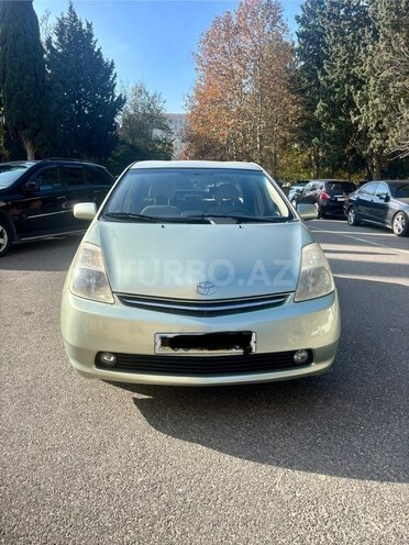 Toyota Prius-1