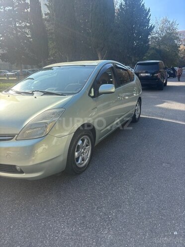 Toyota Prius-3
