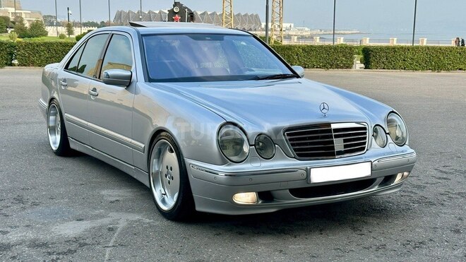 Mercedes E 320 2000, 284,000 km - 3.2 l - Bakı