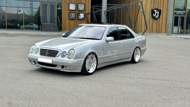 Mercedes E 320 2000, 284,000 km - 3.2 l - Bakı