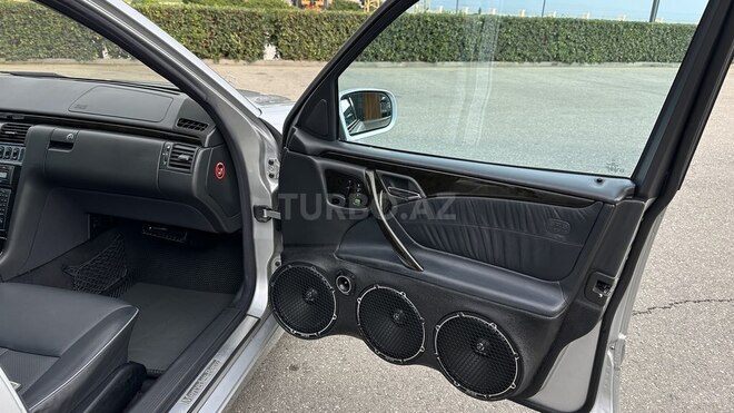 Mercedes E 320 2000, 284,000 km - 3.2 l - Bakı