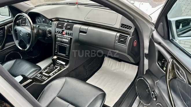 Mercedes E 320 2000, 284,000 km - 3.2 l - Bakı