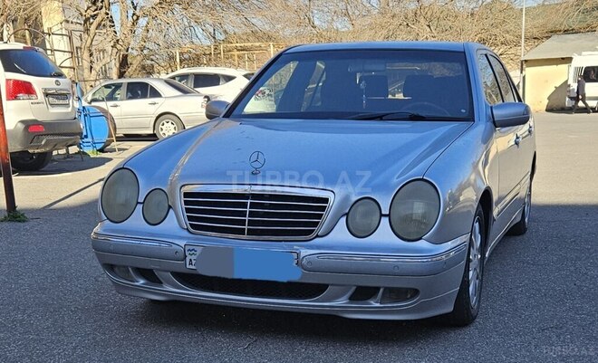 Mercedes E 240 1999, 285,000 km - 2.4 l - Bakı