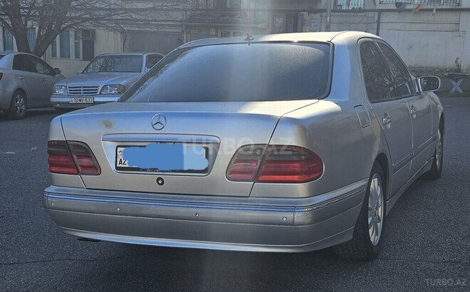 Mercedes E 240 1999, 285,000 km - 2.4 l - Bakı