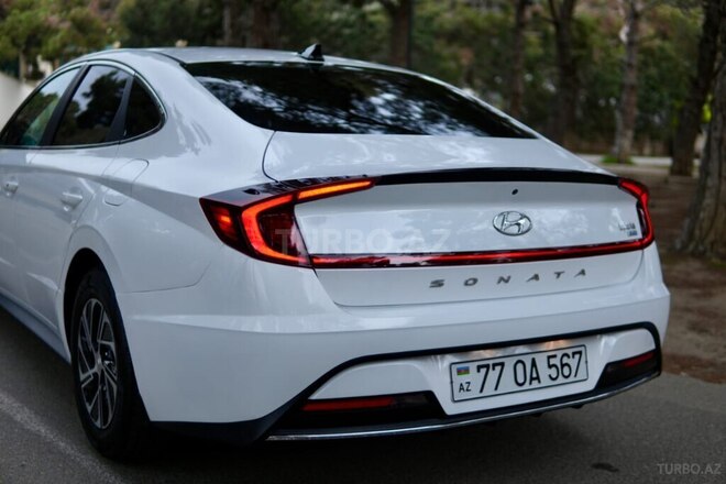 Hyundai Sonata-8