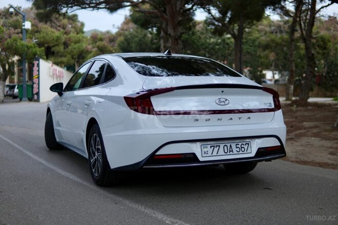 Hyundai Sonata-9