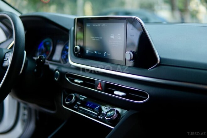 Hyundai Sonata-13