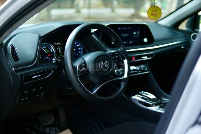 Hyundai Sonata-15