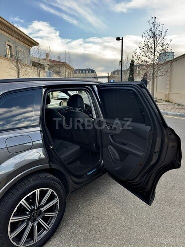 Audi Q7-14