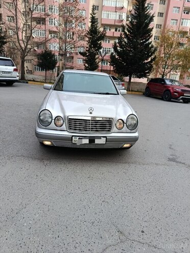 Mercedes E 200 1995, 324,000 km - 2.0 l - Bakı