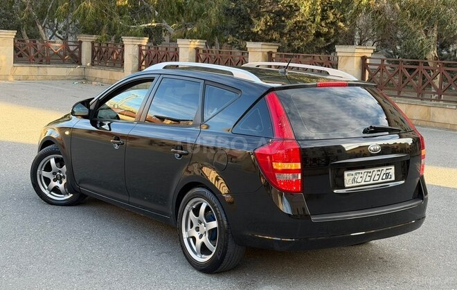 Kia  2008, 241,000 km - 1.6 l - Bakı
