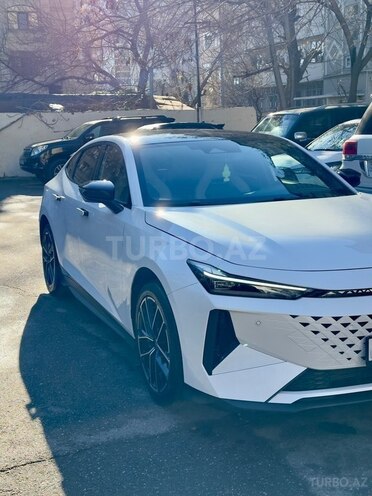 Changan  2025, 7,000 km - 1.5 л - Bakı