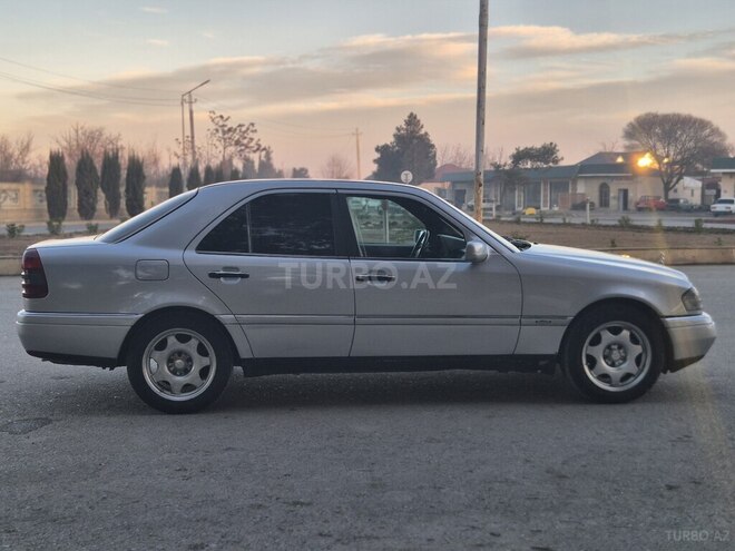 Mercedes C 200 1995, 456,000 km - 2.0 l - Ağcabədi