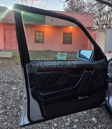 Mercedes C 200 1995, 456,000 km - 2.0 l - Ağcabədi