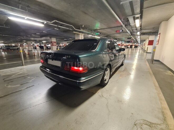 Mercedes E 240 1999, 392,000 km - 2.4 l - Bakı