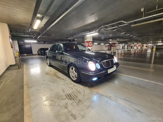 Mercedes E 240 1999, 392,000 km - 2.4 l - Bakı