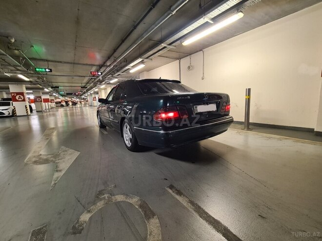Mercedes E 240 1999, 392,000 km - 2.4 l - Bakı