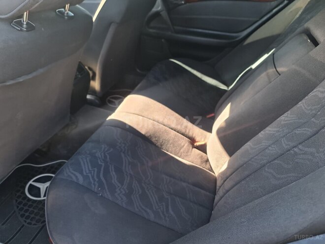 Mercedes E 240 1999, 392,000 km - 2.4 l - Bakı