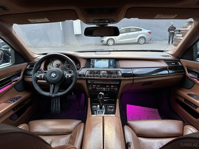 BMW 750 2010, 183,000 km - 4.4 l - Bakı
