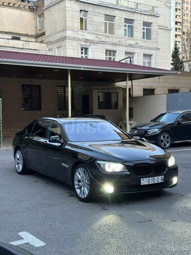 BMW 750 2010, 183,000 km - 4.4 l - Bakı