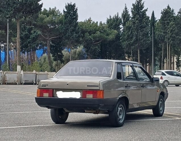 LADA (VAZ) 21099-4