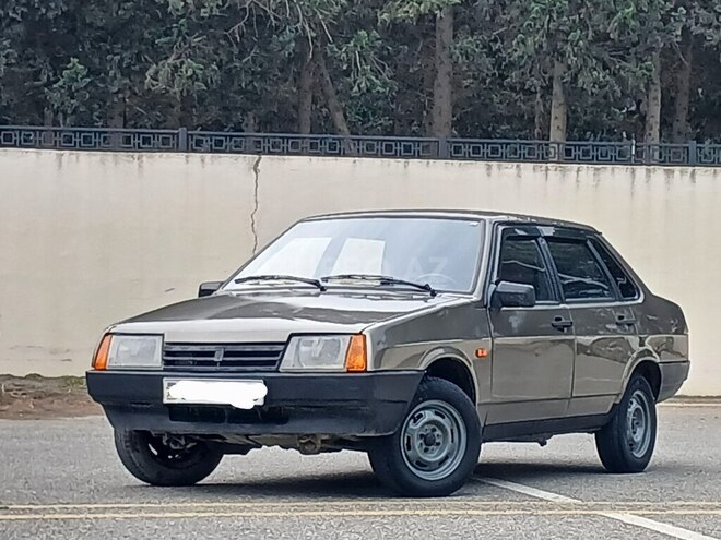 LADA (VAZ) 21099-8