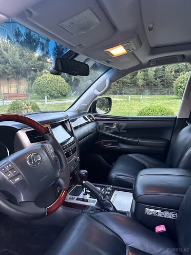Lexus LX 570 2014, 195,000 km - 5.7 l - Bakı