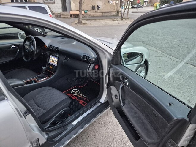Mercedes C 200 2001, 100,000 km - 2.2 l - Sumqayıt