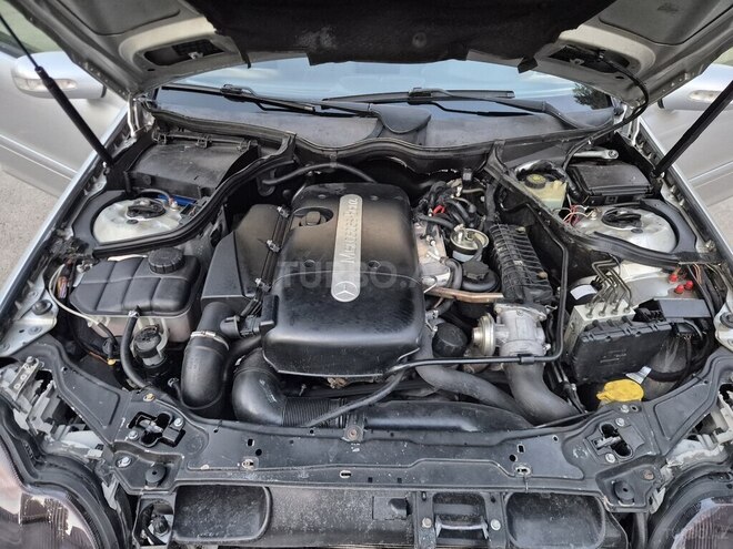 Mercedes C 200 2001, 100,000 km - 2.2 l - Sumqayıt