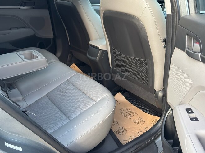 Hyundai Elantra 2017, 173,809 km - 2.0 л - Bakı