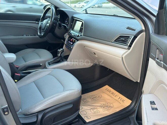 Hyundai Elantra 2017, 173,809 km - 2.0 л - Bakı