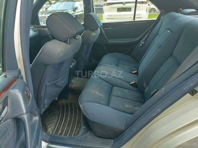 Mercedes E 240 1997, 360,000 km - 2.4 l - Bakı