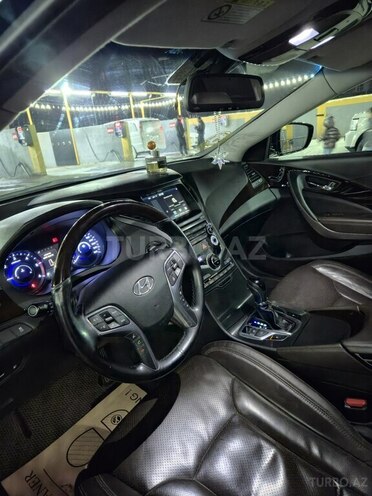 Hyundai Grandeur 2015, 240,000 km - 2.2 l - Bakı