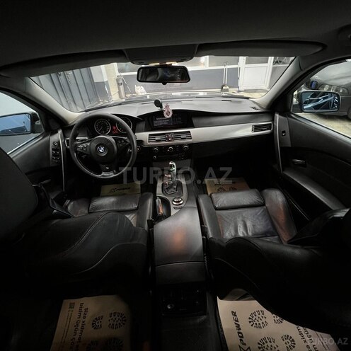 BMW 520-11