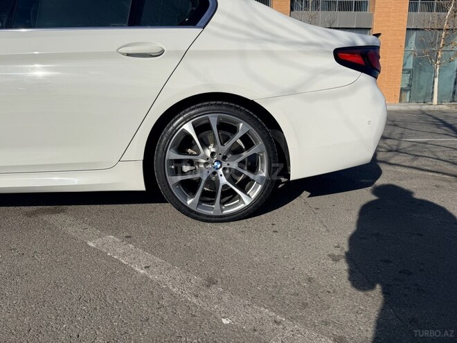 BMW 530-3