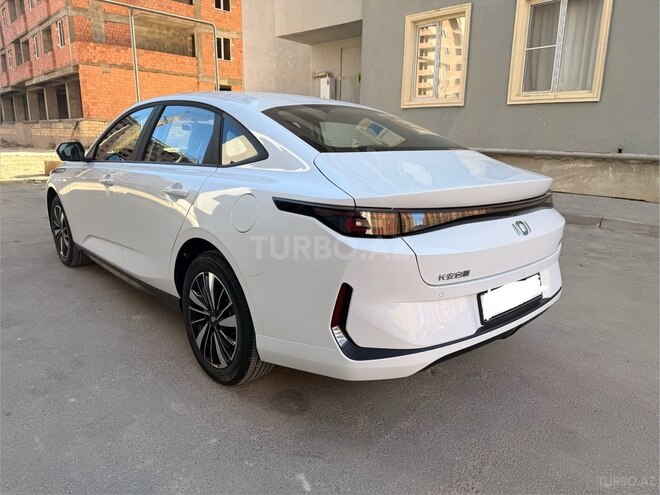 Changan Qiyuan A05 2025, 0 km - 1.5 l - Sumqayıt