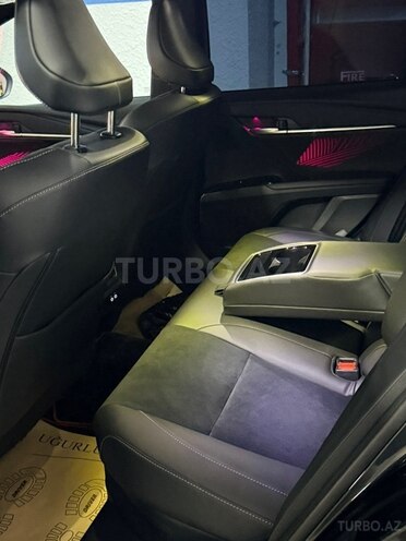 Toyota Camry-12