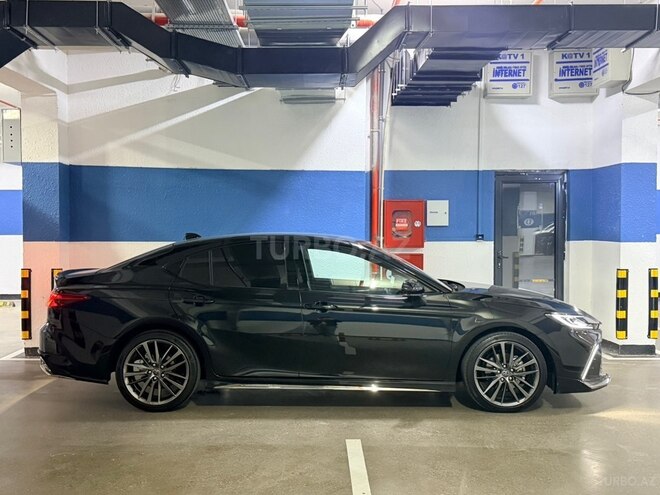 Toyota Camry-3