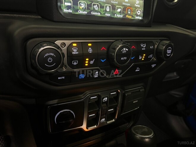 Jeep Wrangler-16