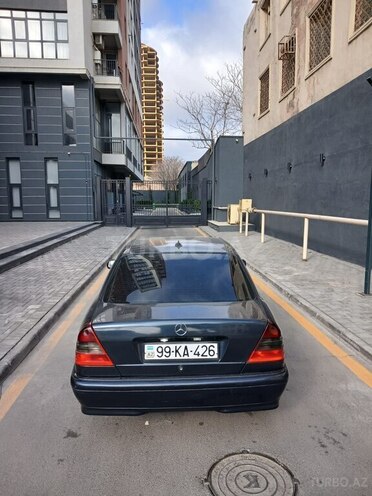 Mercedes C 220 1998, 422,211 km - 2.2 l - Bakı