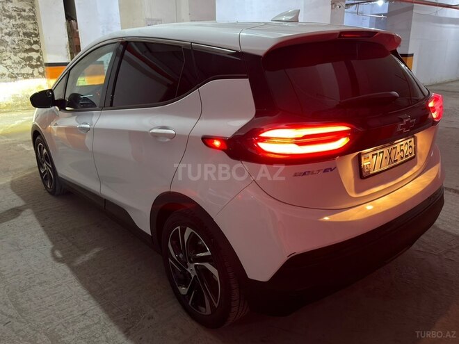 Chevrolet Bolt-7